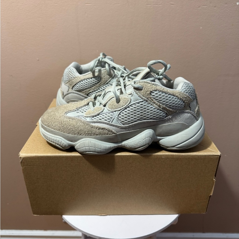 Size 5 (6.5w) Yeezy 500 Salt